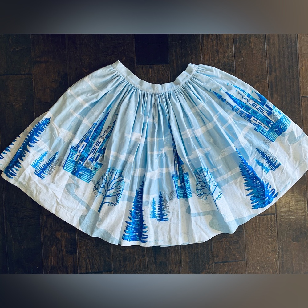 Pinup Couture Castle Skirt - ice blue - size L